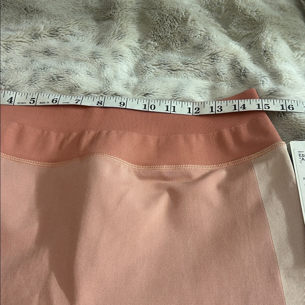 Lululemon Ebb to train Abstract Coral and Beige Leggings - Picture 9 of 14